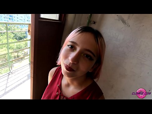 ❤️ Studentin saugt einen Fremden im Outback - Sperma auf seinem Gesicht ❤️  Sex bei porn de.xxxwow-net.ru ️❤
